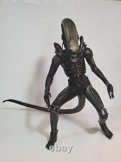 NECE ALIEN Xenomorph 2008 1/4 Scale 20 inches figure in EXCELLENT CONDITION