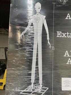 NEW 10 ft Animated Alien (sold by Costco), Electronic Halloween Decoration, NIB