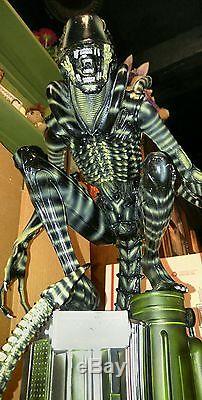 Not Neca, Not Sideshow, Alien Covenant Statue Recast