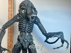 Neca 1/4 Scale Aliens Alien Warrior 22 Figure Loose James Cameron Xenomorph