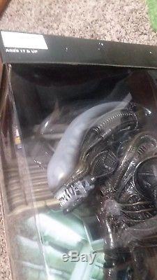 Neca 1979 Alien Giger 22 Inch 1/4 Scale Figure Classic Xenomorph Authentic Nib