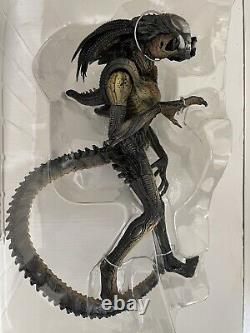 Neca Alien VS Predator Requiem Predalien Hybrid 2007 Reel Toys Closed Mouth