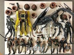 Neca Aliens Action Figures 12 Figure Lot + Alien Queen, Power Loader & More