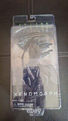 Neca Aliens Defiance Xenomorph New Authentic From Neca