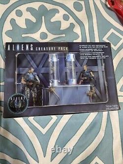 Neca Aliens Figure Accessory PackDeluxe Creature Pack