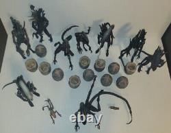 Neca Aliens Huge Lot Xenomorphs Glow In The Dark Eggs Baby Alien Cat Etc