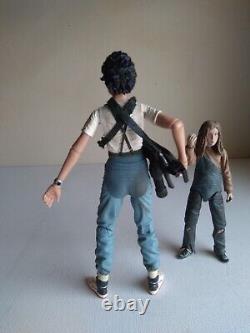 Neca Aliens Ripley Rescuing Newt 2 Pack 30th Ann. Deluxe Action Figure! Rare