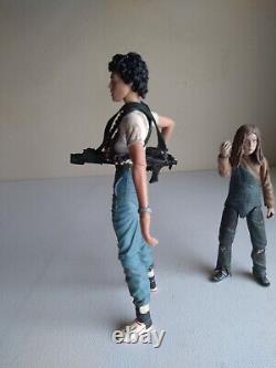 Neca Aliens Ripley Rescuing Newt 2 Pack 30th Ann. Deluxe Action Figure! Rare