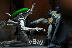 Neca BATMAN VS. ALIEN 2-PACK FIGURE SET NYCC EXCLUSIVE 2019 Aliens