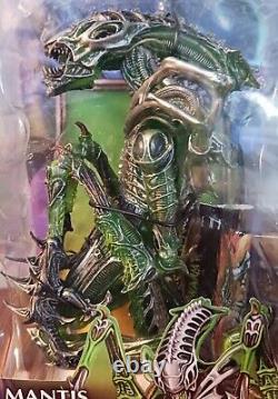 Neca Figure Horror Aliens Mantis With Chest Burster Authentic