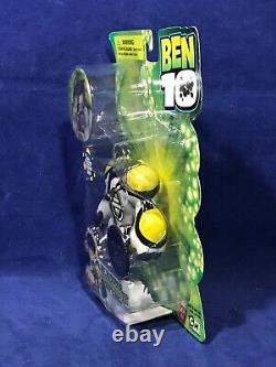 New CANNONBOLT Ben 10 4 Figure 2006 SERIES 1 with Disk LENTICULAR CARD #27215