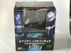 New Furyu Alien vs Predator Alien Real Figure Premium Version 10 inch