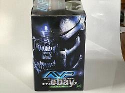 New Furyu Alien vs Predator Alien Real Figure Premium Version 10 inch