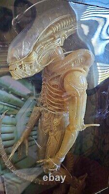 New! NECA Alien Translucent 1/4 Xenomorph Scale Figure SEALED