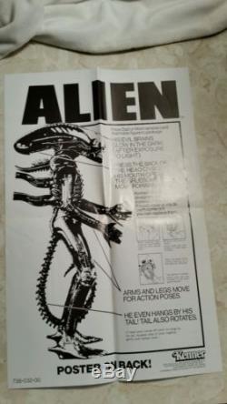 Original 1979 Kenner 18 Alien Action Figure, Poster, All Parts work CLEAN
