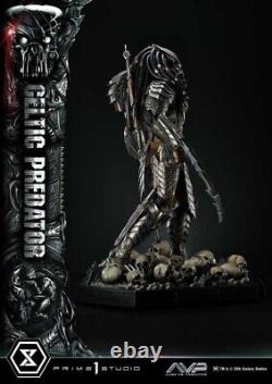 PRE-ORDER Alien vs. Predator Masterline Celtic Predator 1/3 Scale Statue