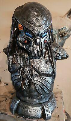 PREDATOR ALIEN Life Size Figure Bust Statue Collectible SOLID CAST Height 43cm