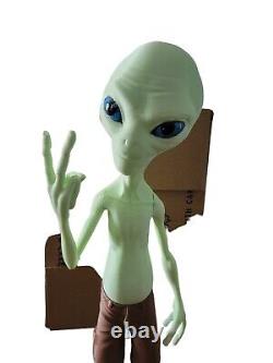 Paul the Alien Garage Kit Figure Collectable Statue Handmade? 120CM REAL LIFE