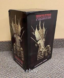 Predator 14 Clan Leader Bone Throne Neca Alien Queen Skull figure diorama MISB