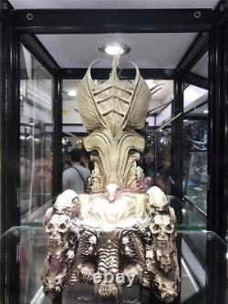Predator Clan Leader Alien Bone Throne Action Figures PVC Diorama Element Model