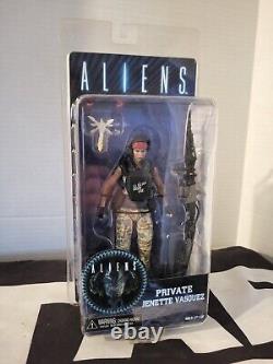 Private Jenette Vasquez Smartgun ALIENS NECA 2017 Series 9 MOC NEW Sealed