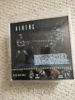 Private William Hudson Vs Xenomorph Warrior Aliens 2013 NECA Reel Toys Sealed