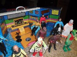 Rare & 12 Action Figures Aliens + 1974 Mego Star Trek Uss Enterprise Playset Box
