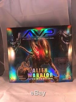 Rare Hot Toys AVP Alien Warrior Special Edition With Face hugger 2006 New