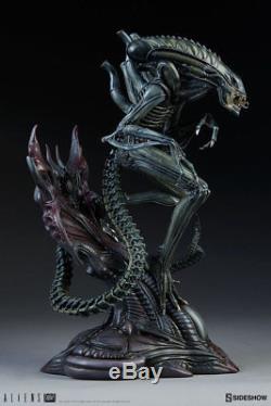 SIDESHOW COLLECTIBLES ALIENS ALIEN WARRIOR 44cm RESIN STATUE 871/1000 NUOVO NEW