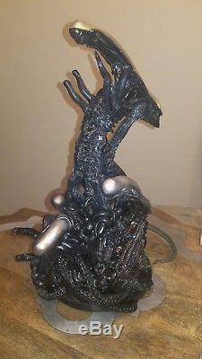 SIDESHOW H. R. Giger ALIEN PILE Statue Very Rare