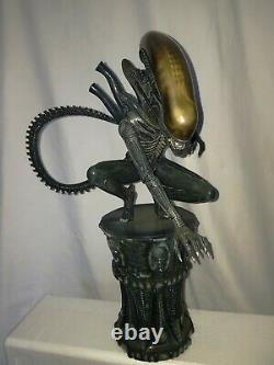 Sideshow Alien Big Chap Figure Statue On Stand Ltd Ed