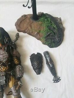 Sideshow Hot Toys Aliens Vs Predator Wolf Predator