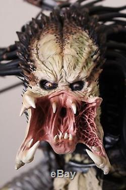 Sideshow collectibles LSF 13 legendary scale wolf predator vs aliens statue