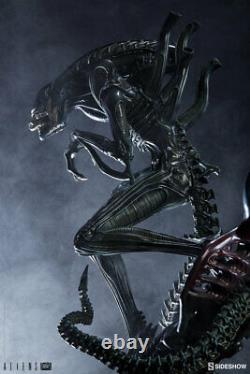 Sold Out Sideshow Alien Warrior Statue