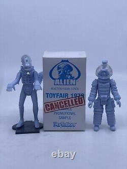 Super 7 Alien Re-Action Figures 2-Pack 2013 SDCC Exclusive Prototype Version