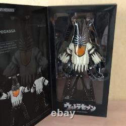 Ultra Seven Kaiju Pegasus Alien Figure Real Action Heroes