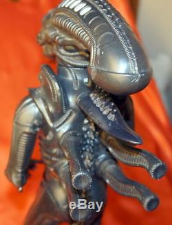 VINTAGE ALIEN ACTION FIGURE 18 INCHES TALL KENNER 1979 PLEASE READ
