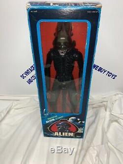 VINTAGE KENNER 1979 ALIEN 18 FIGURE with DOME, BOX & POSTERFACTORY SEALED