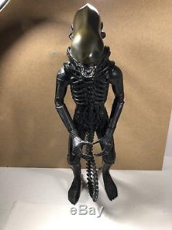 Vintage 1979 KENNER ALIEN ACTION FIGURE 18 INCHES TALL COMPLETE