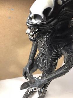 Vintage 1979 KENNER ALIEN ACTION FIGURE 18 INCHES TALL COMPLETE