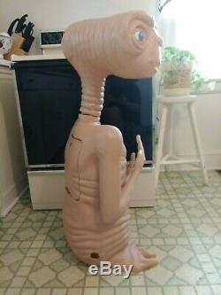 Vintage 1982/1983, E. T. The Extra-Terrestrial TOY BOX, Life-size, 38 Inches Tall