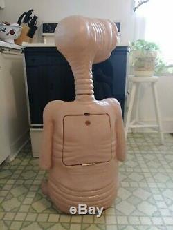Vintage 1982/1983, E. T. The Extra-Terrestrial TOY BOX, Life-size, 38 Inches Tall