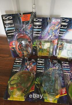 Vintage 1992 LOT of Aliens and Space Marines / 9 Carded figures/ Kenner