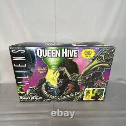 Vintage 1994 Queen Hive Playset Aliens Kenner Complete with Box