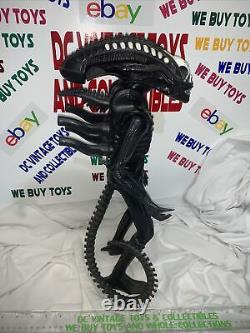 Vintage ALIEN kenner 1979 with SPIKE & TAIL No Teeth/Dome