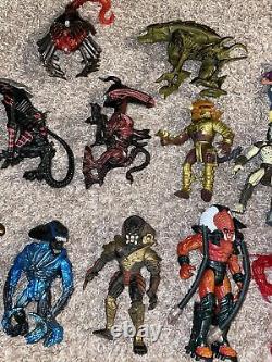 Vintage Aliens Predator Kenner 90s Action Figures Weapons Playset Lot