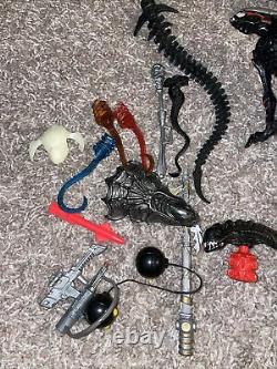 Vintage Aliens Predator Kenner 90s Action Figures Weapons Playset Lot