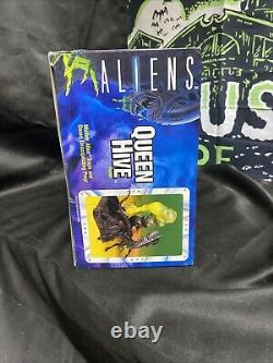 Vintage Aliens Queen Hive Playset Kenner 1994 VTG