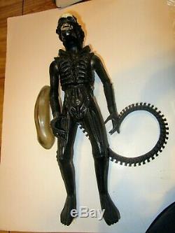 Vintage Kenner 1979 18 Alien Xenomorph includes dome and rear spike