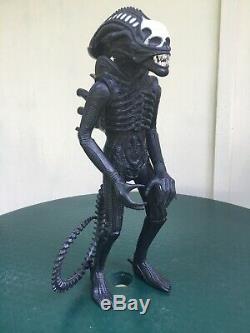 Vintage Kenner ALIEN Xenomorph Posable Figure 18 Inches Tall